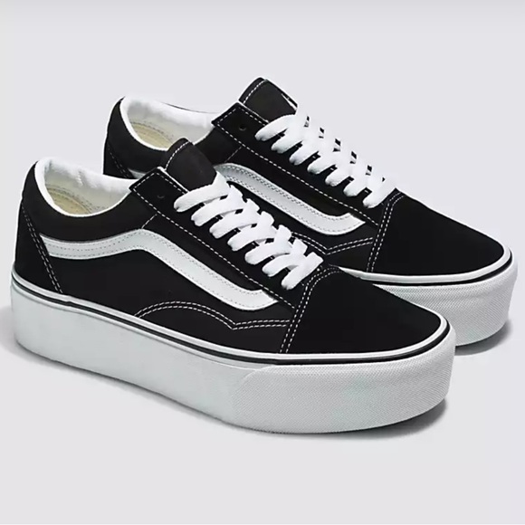 Vans Men’s Old Skool Stackform
Suede/Canvas Black/True Wht
VN0A7Q5M6BT Platforms - Picture 3 of 16